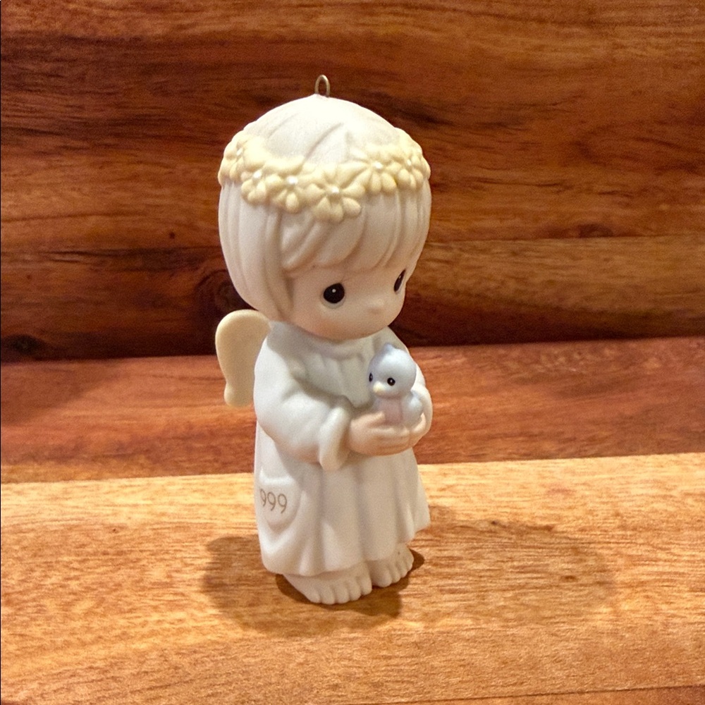 Precious Moments Ornament - May Your Wishes For Peace Take Wing 587818